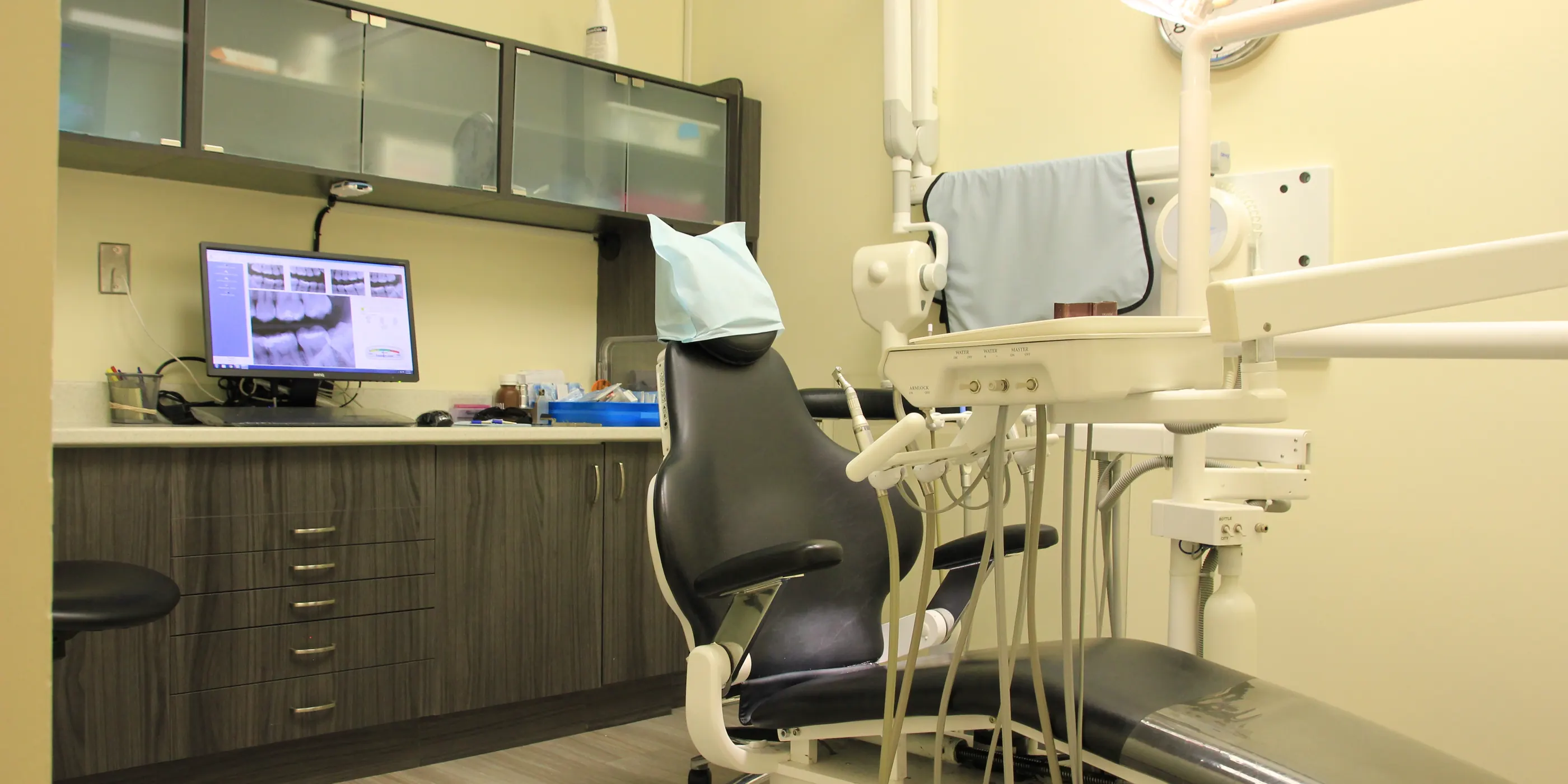 A treatment room at PermaSmile! Dentistry@Slater in downtown Ottawa