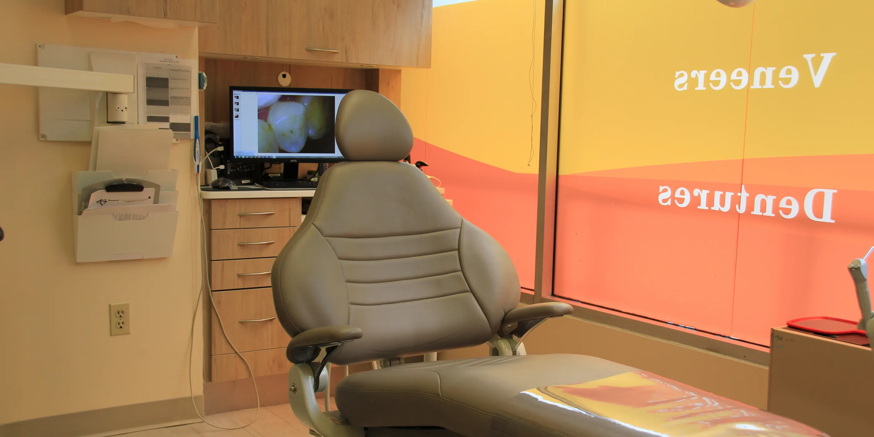 A treatment room at PermaSmile! Dentistry@Nicholas in downtown Ottawa