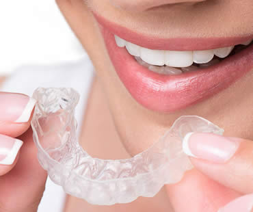 Can Choosing Invisalign Really Keep My Mouth Healthier?
